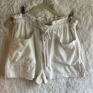 Universal Thread Cream High Waist Shorts